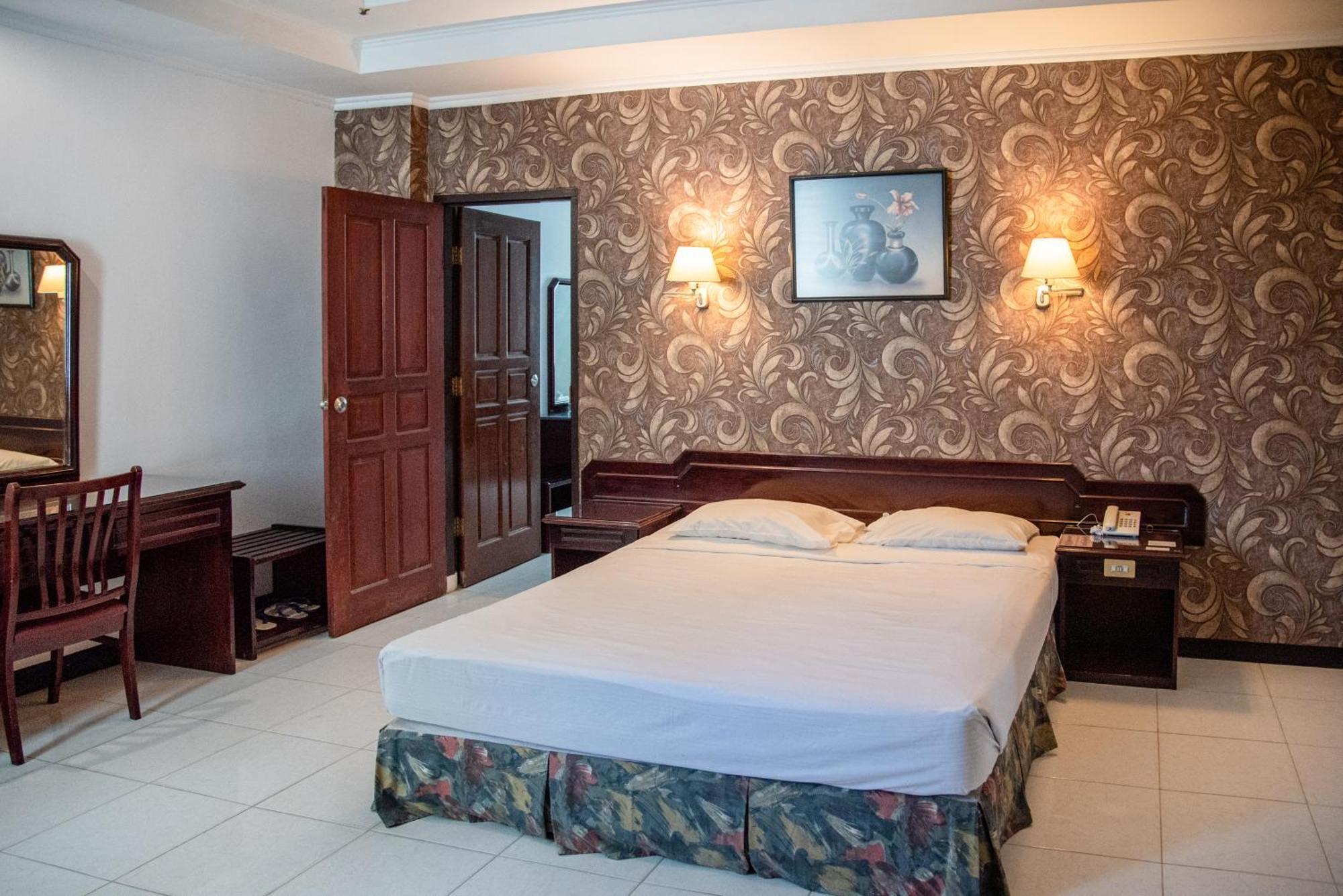 Melin Hotel Tanjungpinang Exterior foto